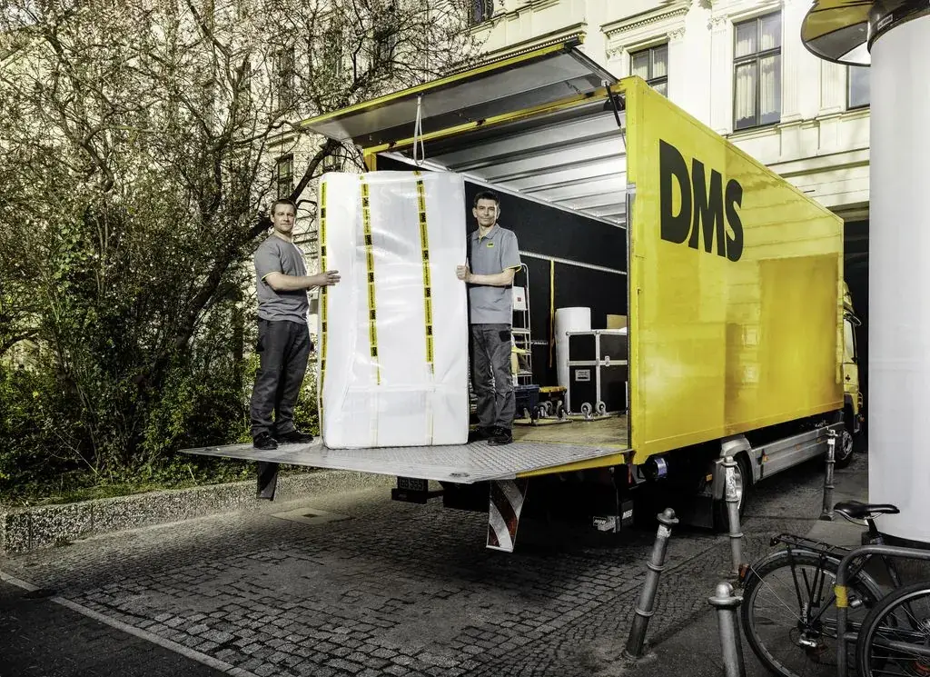 LKW-Beladung Umzugsgut – Max Müller Umzüge luftgefederte Möbelwagen Bodensee