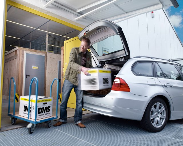  Entnahme_aus_dem_Lagercontainer.jpg