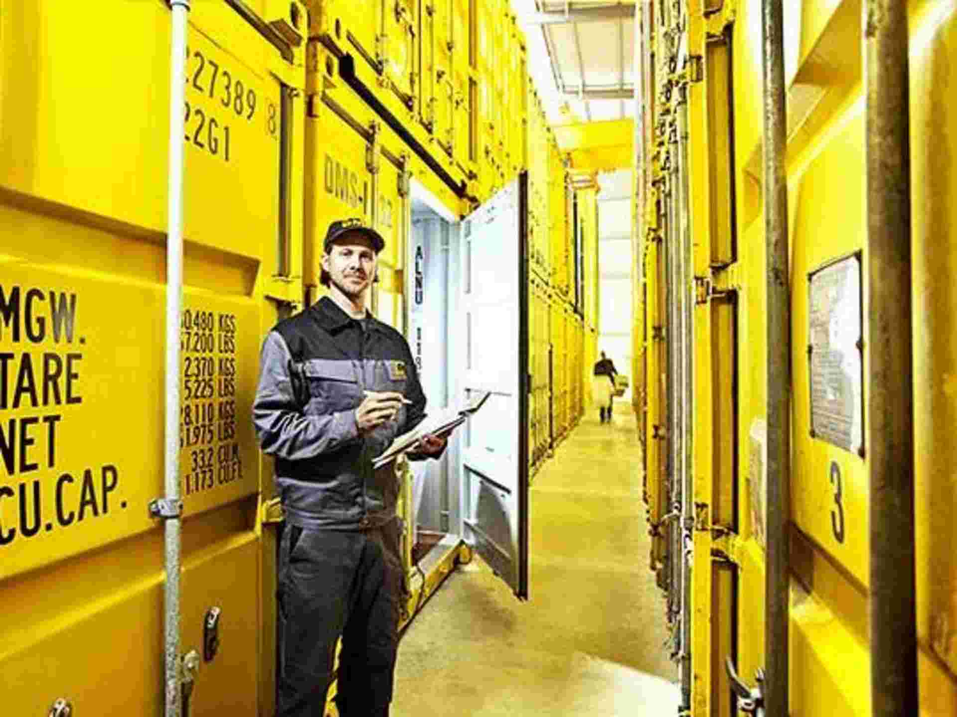 Max Müller Umzüge has over 100 warehouse containers in Opfenbach