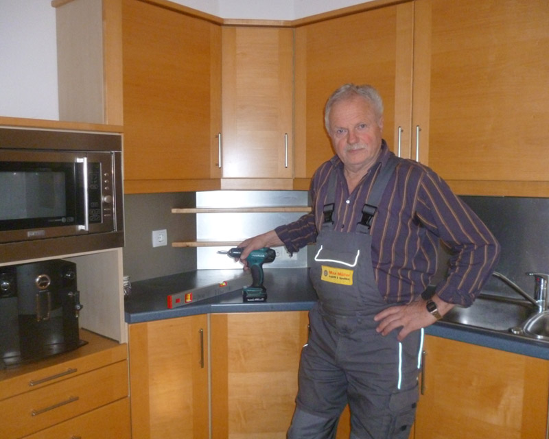 Kuchenmontage Und Kuchendemontage Jh Umzuge Transporte